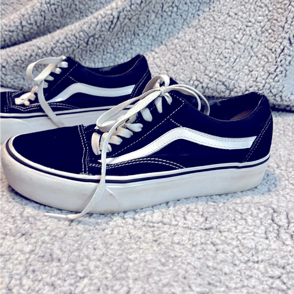Vans Old Skool platform black men’s 7 women’s 8.5